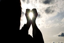 体坛名场面|8岁小姑娘起跑线摔倒还能完成惊天逆转,赛后表示摔倒并不可怕拼了就好!.